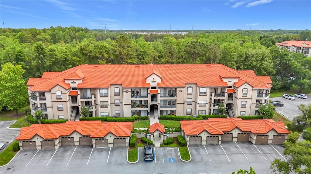 18107 PEREGRINES PERCH PLACE # 6304, LUTZ, FL 33558