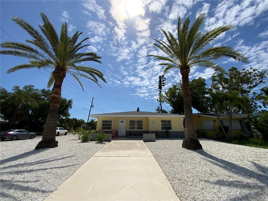 1404 COREY WAY S, SOUTH PASADENA, FL 33707