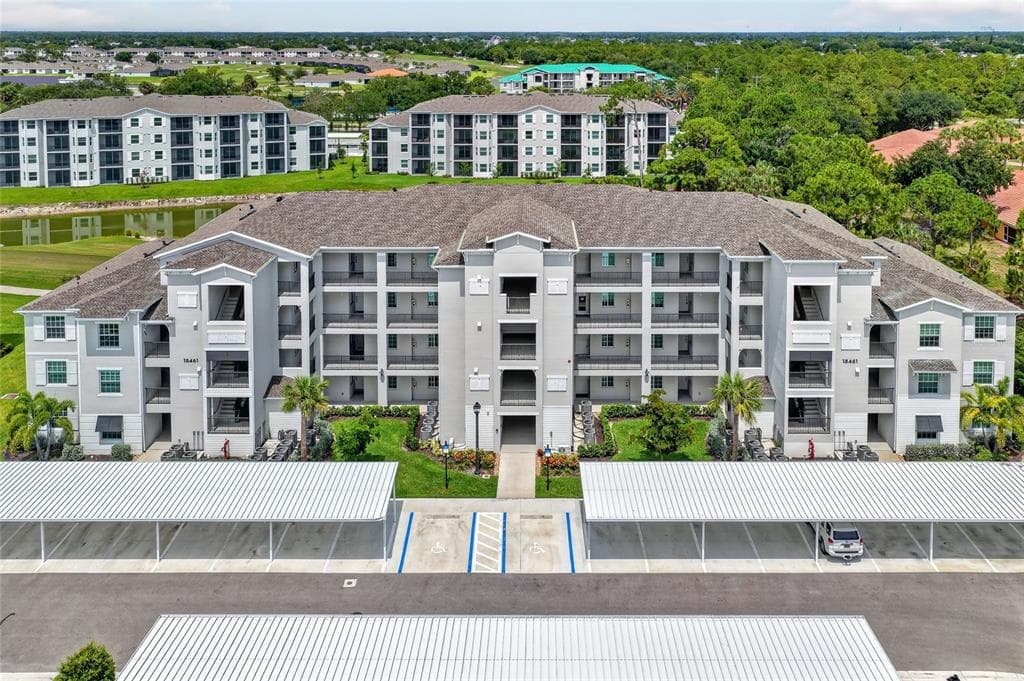 18461 COPPERHEAD COURT N # 422, LEHIGH ACRES, FL 33936