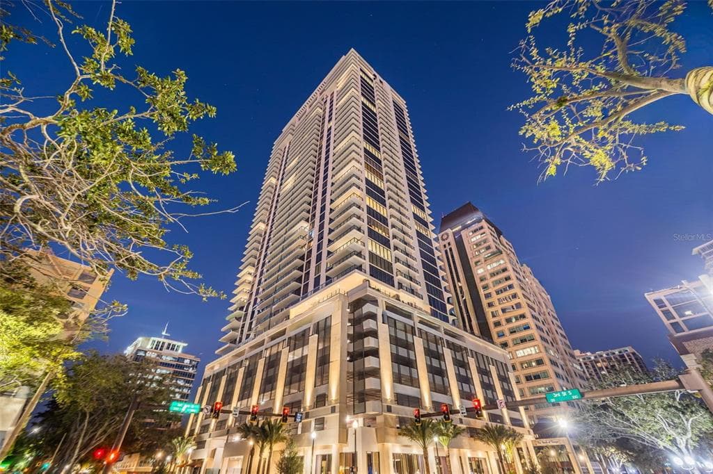 275 1ST AVE S # 2706, ST PETERSBURG, FL 33701