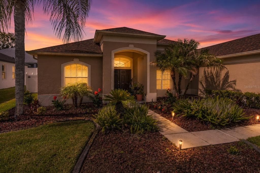2307 SILVER TRUMPET COURT, VALRICO, FL 33594