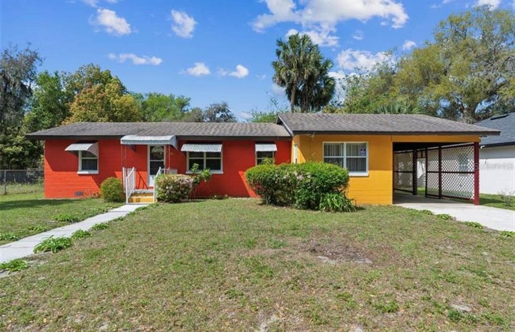 612 KENSINGTON STREET, EUSTIS, FL 32726