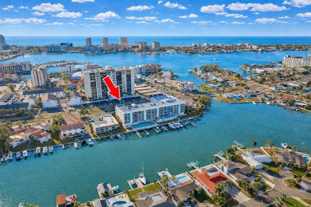 415 ISLAND WAY # 402, CLEARWATER BEACH, FL 33767