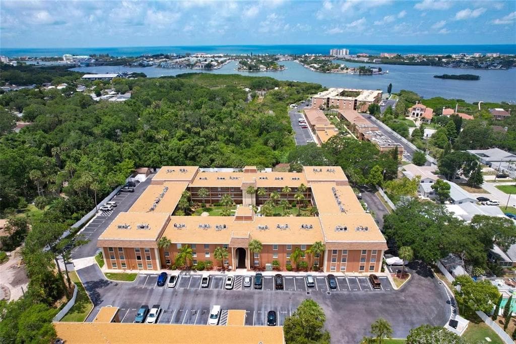 12760 INDIAN ROCKS ROAD # 570, LARGO, FL 33774