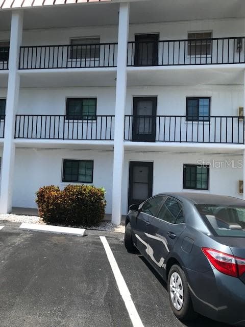 10530 77TH TERRACE # 323, SEMINOLE, FL 33772