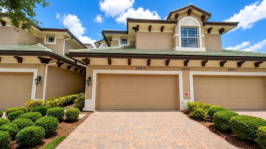 6552 MOORINGS POINT CIRCLE # 102, LAKEWOOD RANCH, FL 34202