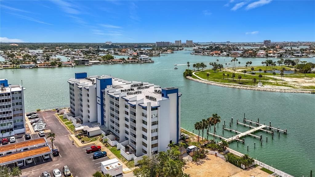 450 TREASURE ISLAND CAUSEWAY # 111, TREASURE ISLAND, FL 33706