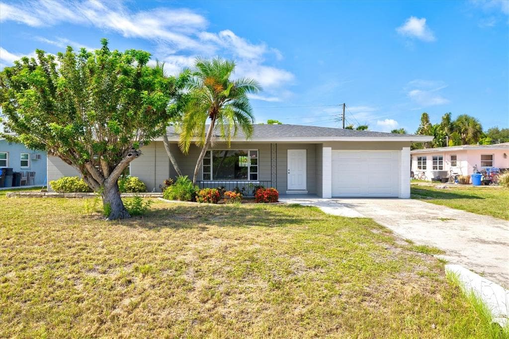 106 AURORA STREET E, VENICE, FL 34285