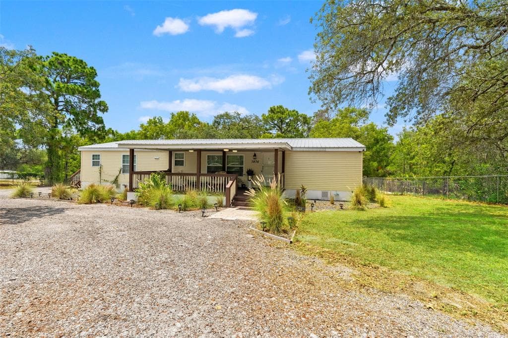7876 RIDGE ROAD, WEEKI WACHEE, FL 34613