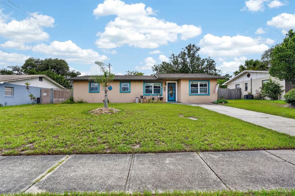 212 MIMOSA DRIVE, PALATKA, FL 32177