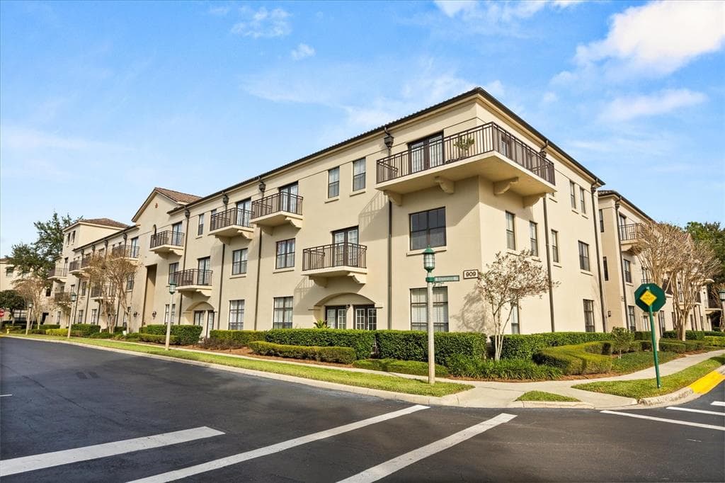 909 WATERSIDE LANE # 307, CELEBRATION, FL 34747