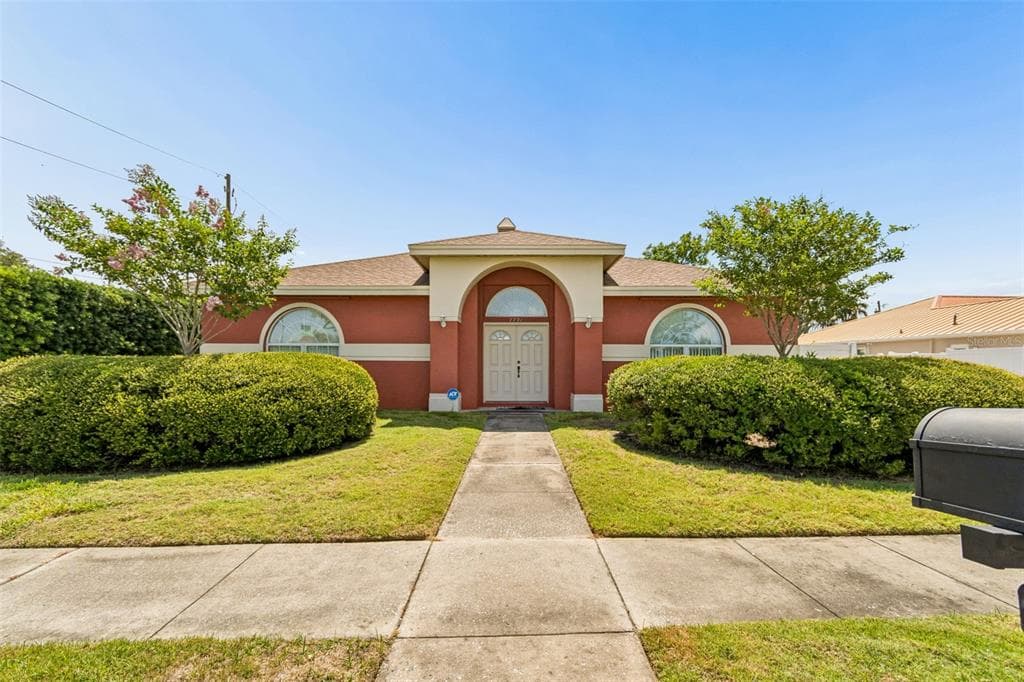 7791 CARVER COURT, SEMINOLE, FL 33772