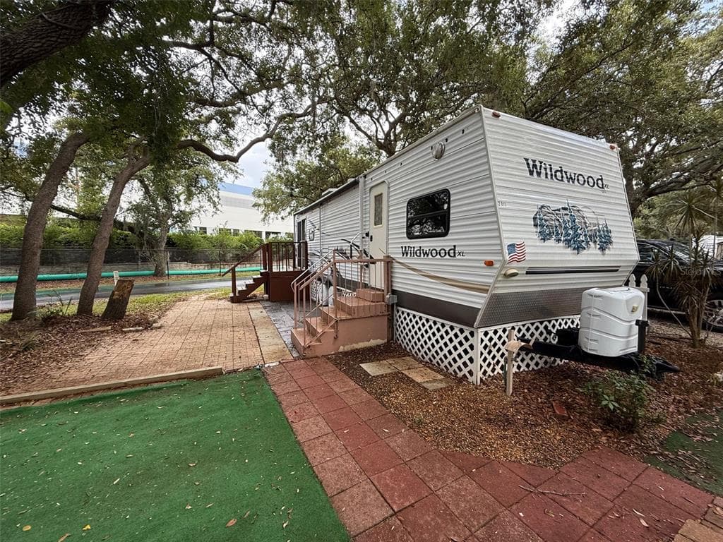 3000 CLARCONA ROAD # 2011, APOPKA, FL 32703