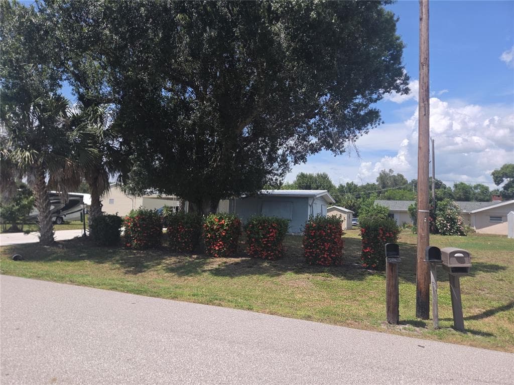 11192 3RD AVENUE, PUNTA GORDA, FL 33955