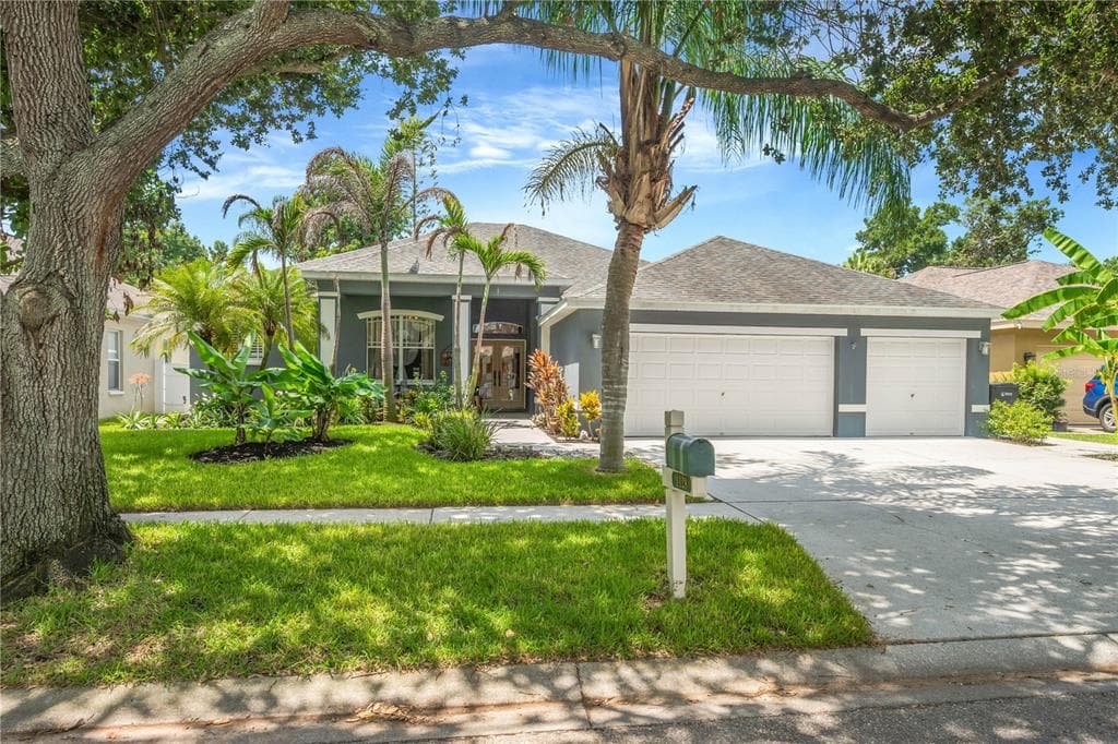1128 LUMSDEN TRACE CIRCLE, VALRICO, FL 33594