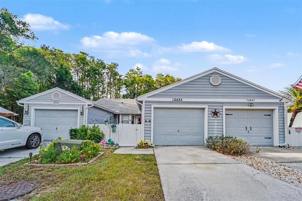 12435 KNOLLBROOK LANE, HUDSON, FL 34669