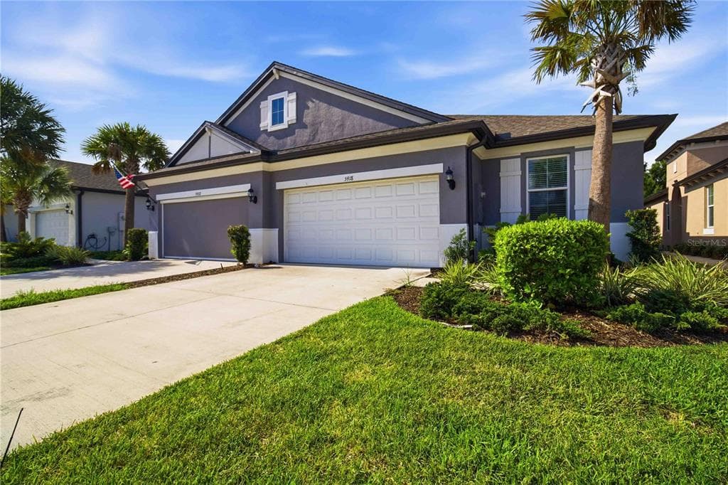 5918 FIORE DRIVE, BRADENTON, FL 34208
