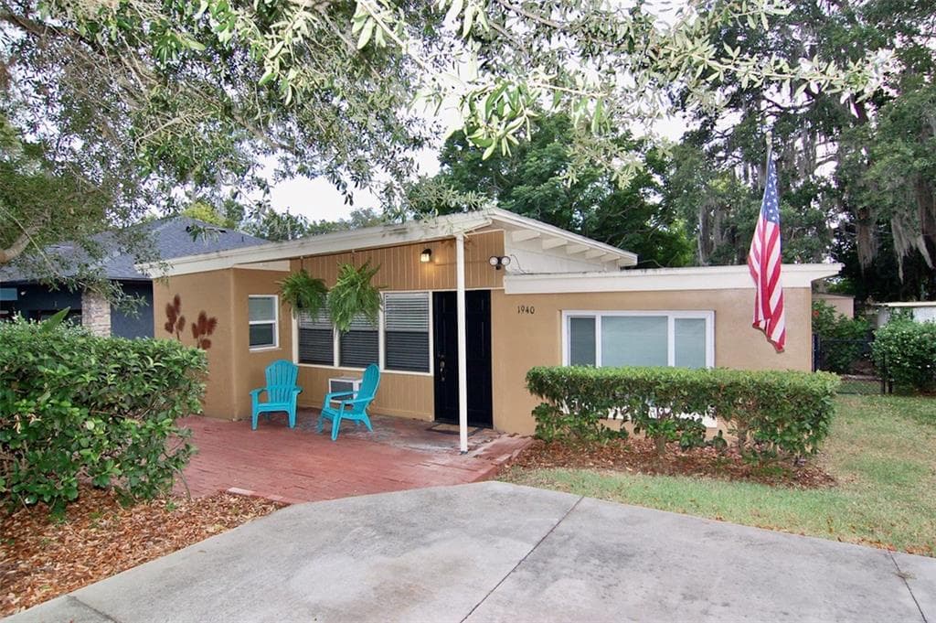 1940 SUNSET LANE, CLERMONT, FL 34711