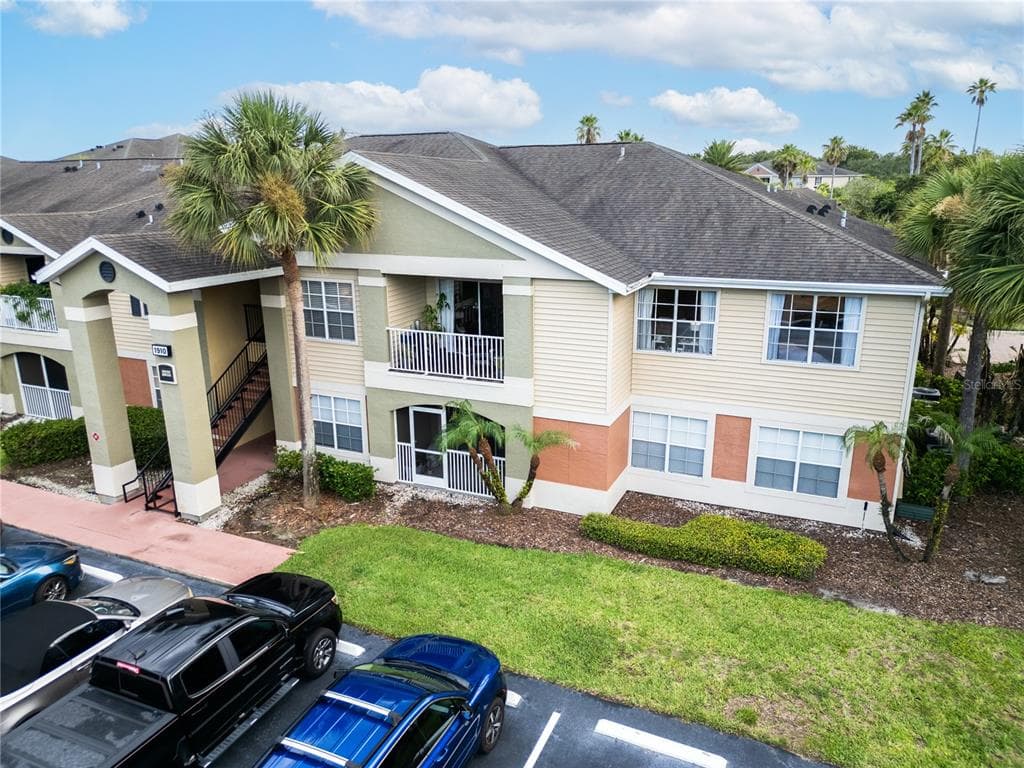 1910 SUMMER CLUB DRIVE # 212, OVIEDO, FL 32765