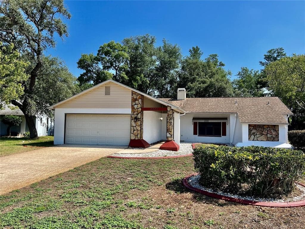 8205 PAGODA DRIVE, SPRING HILL, FL 34606
