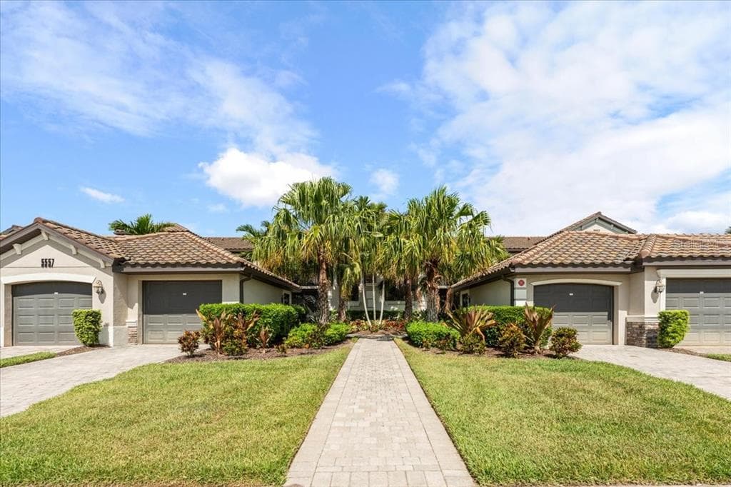 5557 PALMER CIRCLE # 202, BRADENTON, FL 34211