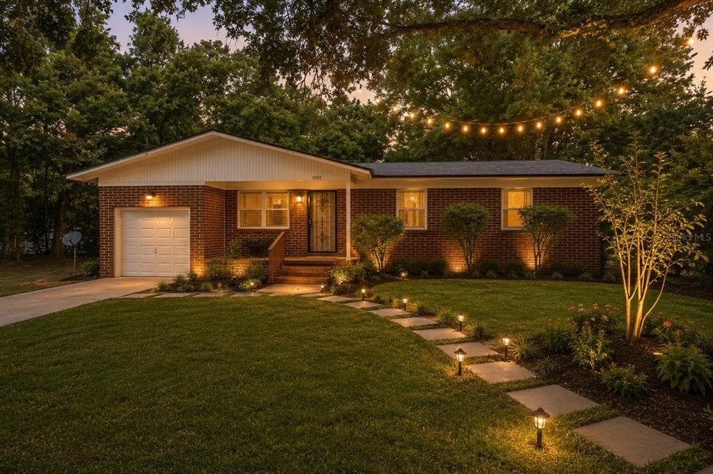5557 CLEVELAND ROAD, JACKSONVILLE, FL 32209