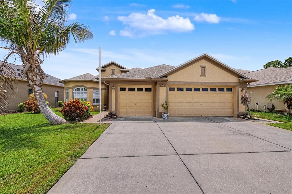 2811 RAVENDALE LANE, HOLIDAY, FL 34691