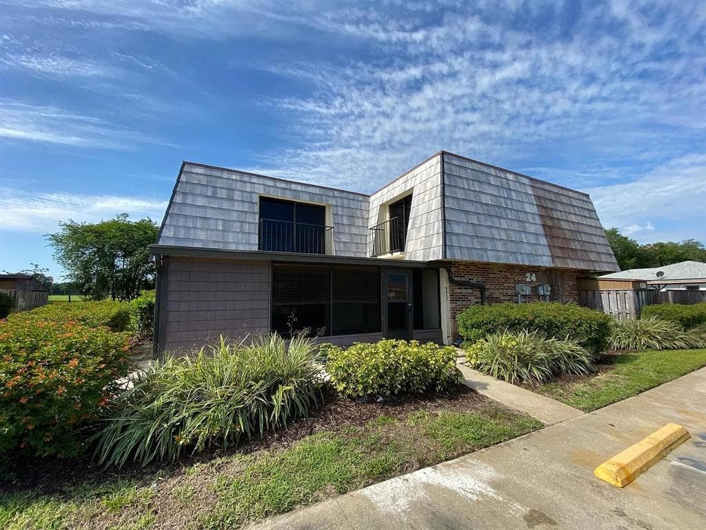 2949 POPLAR AVENUE, LEESBURG, FL 34748
