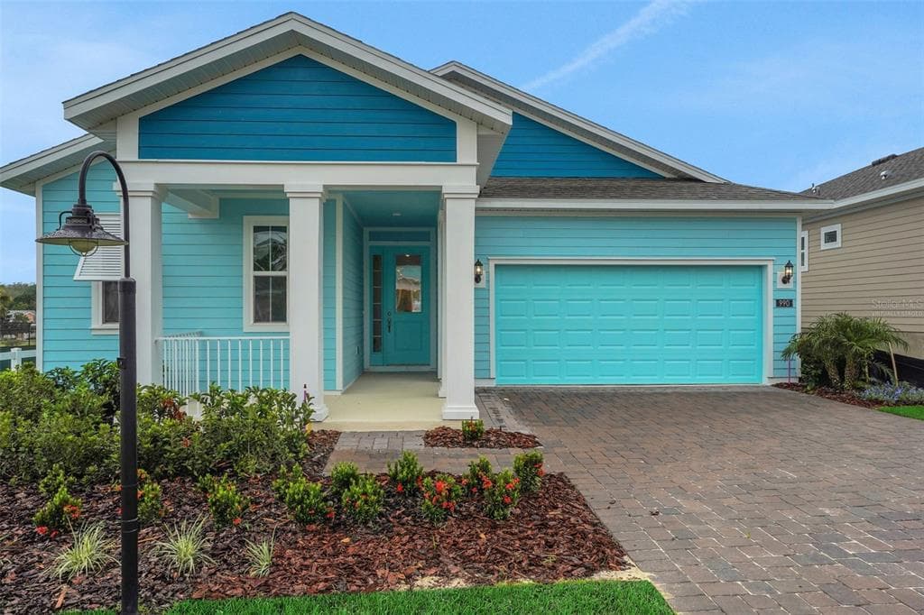 1026 FIESTA KEY CIRCLE, LADY LAKE, FL 32159