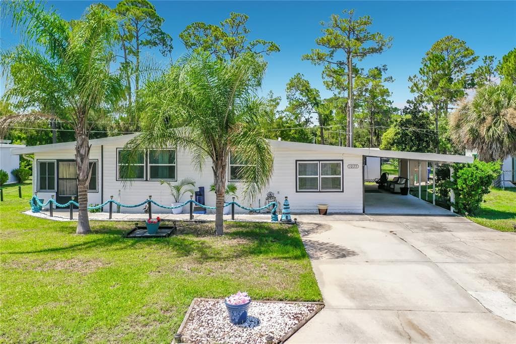 1025 CAPELLA DRIVE, TAVARES, FL 32778