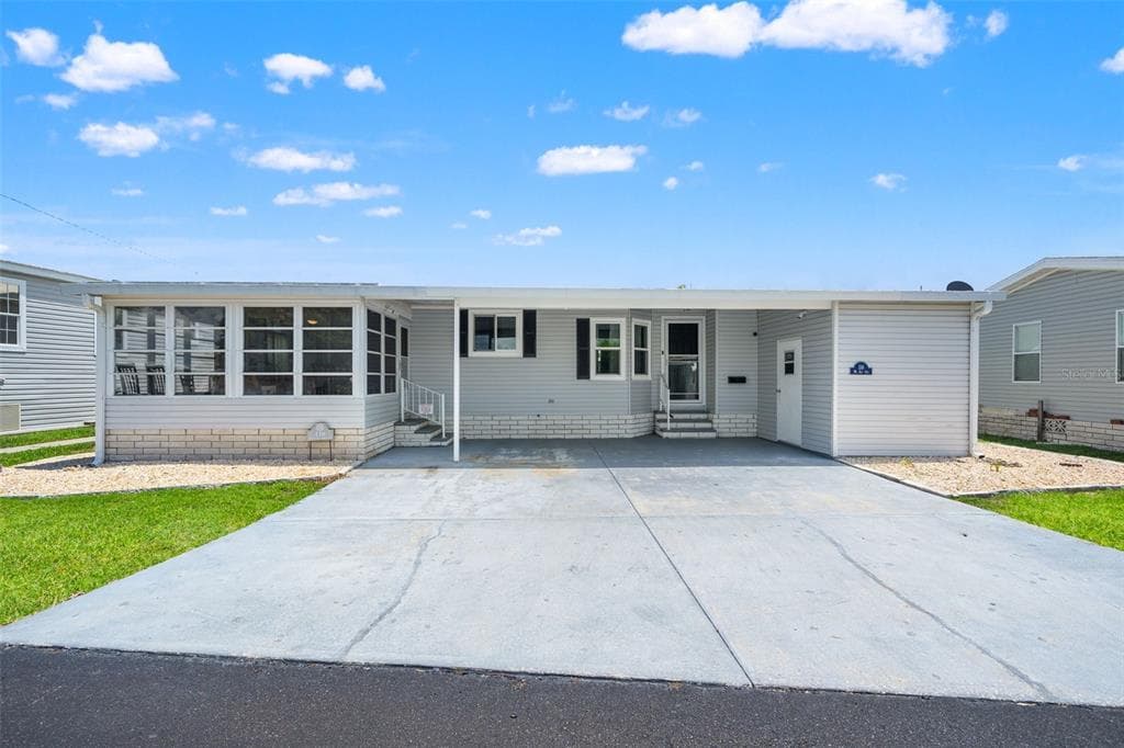 116 MOUNT ISLE AVENUE NE # 116, ST PETERSBURG, FL 33702