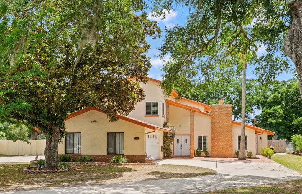 1161 W LAKE BRANTLEY ROAD, ALTAMONTE SPRINGS, FL 32714