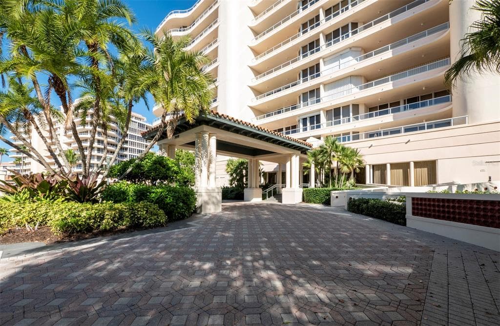 3040 GRAND BAY BOULEVARD # 225, LONGBOAT KEY, FL 34228