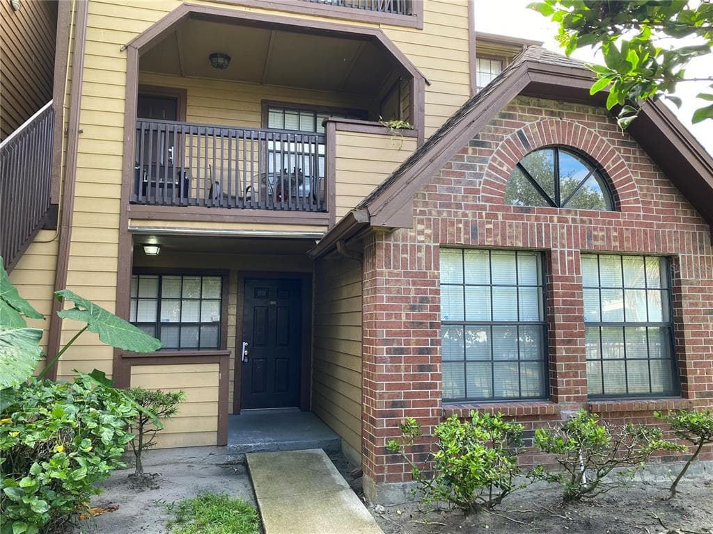 400 LAKE PLACID COURT # 104, ALTAMONTE SPRINGS, FL 32701