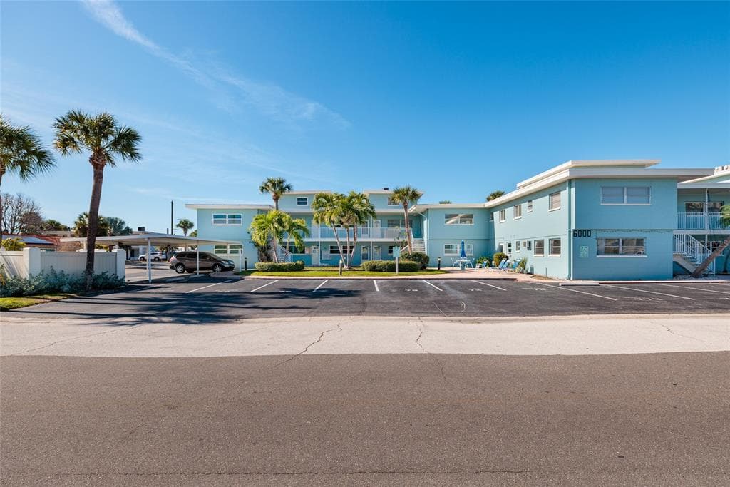 6000 2ND STREET E # 6, ST PETE BEACH, FL 33706