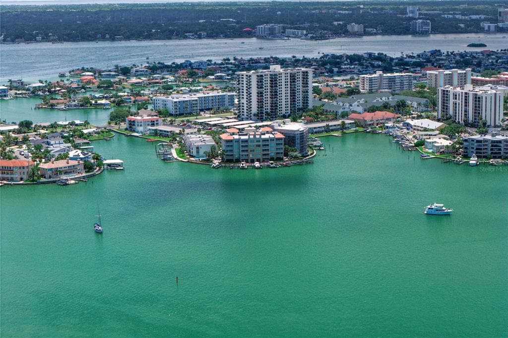 200 SKIFF POINT # 501, CLEARWATER BEACH, FL 33767