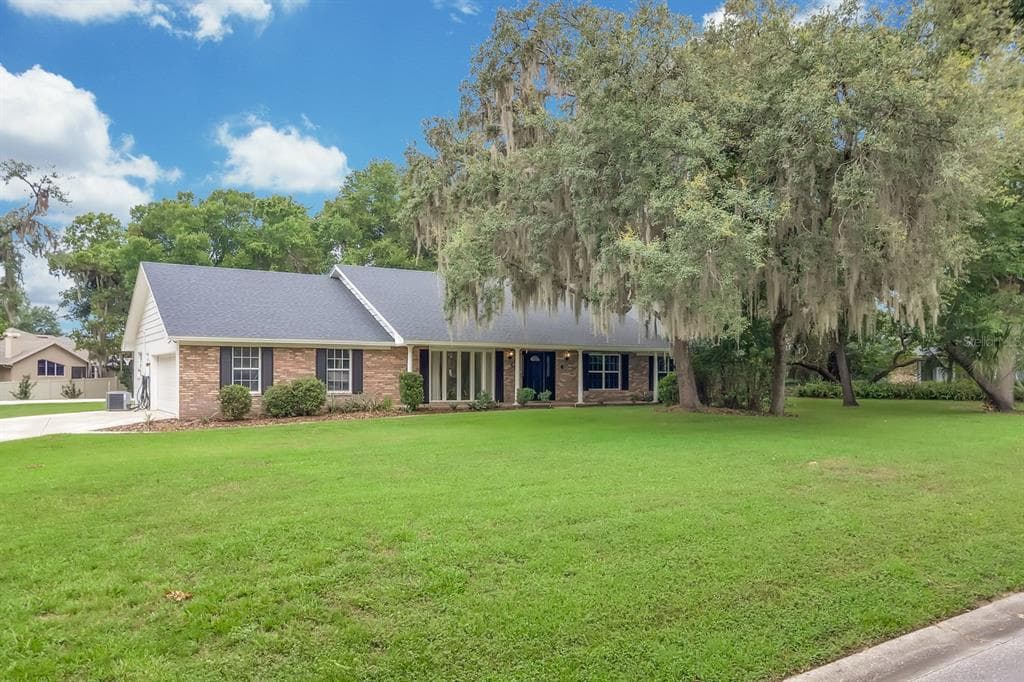 112 FOREST PARK COURT, LONGWOOD, FL 32779
