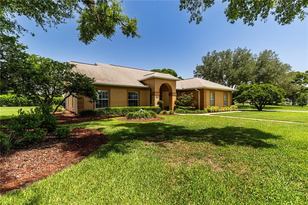 34021 PARK LANE, LEESBURG, FL 34788