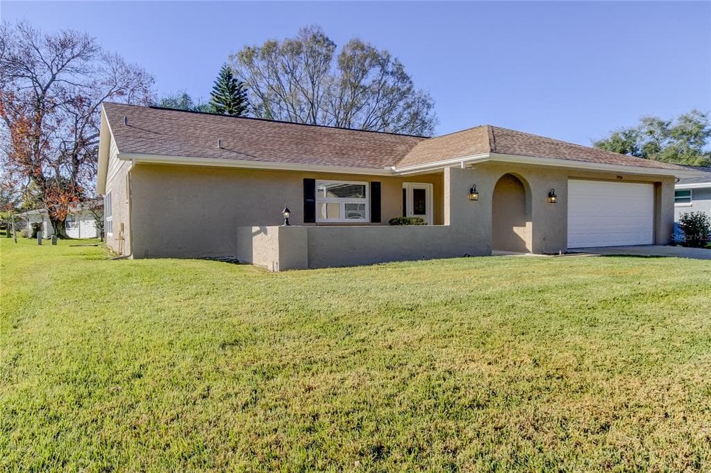 7926 FOXWOOD DRIVE, NEW PORT RICHEY, FL 34653