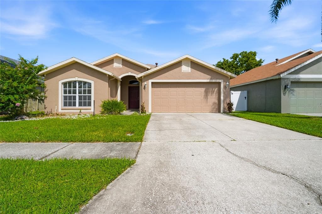 29417 CROSSLAND DRIVE, WESLEY CHAPEL, FL 33543