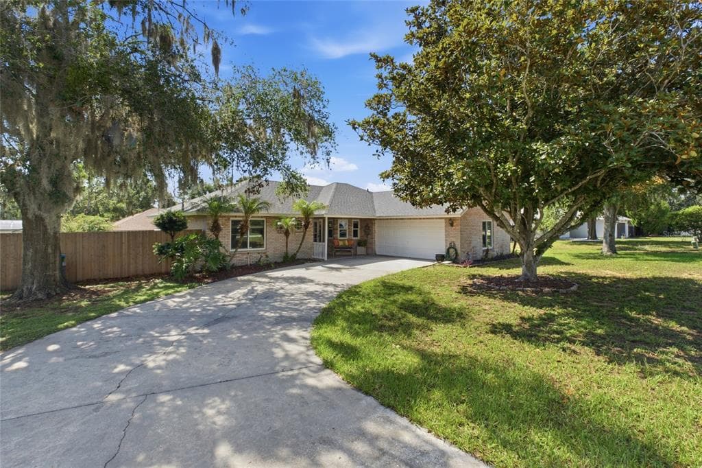 17522 HILLSIDE DRIVE, MONTVERDE, FL 34756