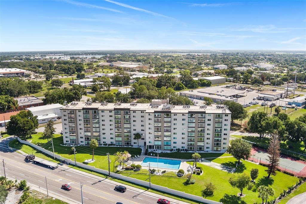 1776 6TH STREET NW # 807, WINTER HAVEN, FL 33881