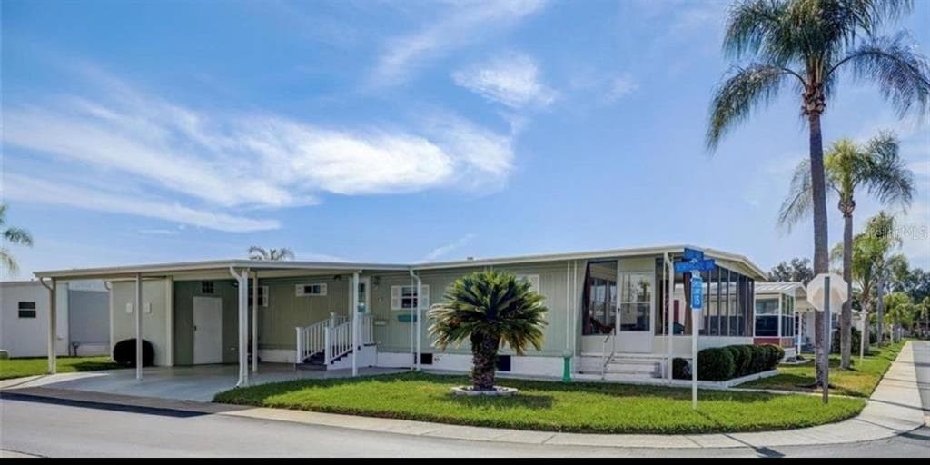 225 DIXIE LANE, TARPON SPRINGS, FL 34689