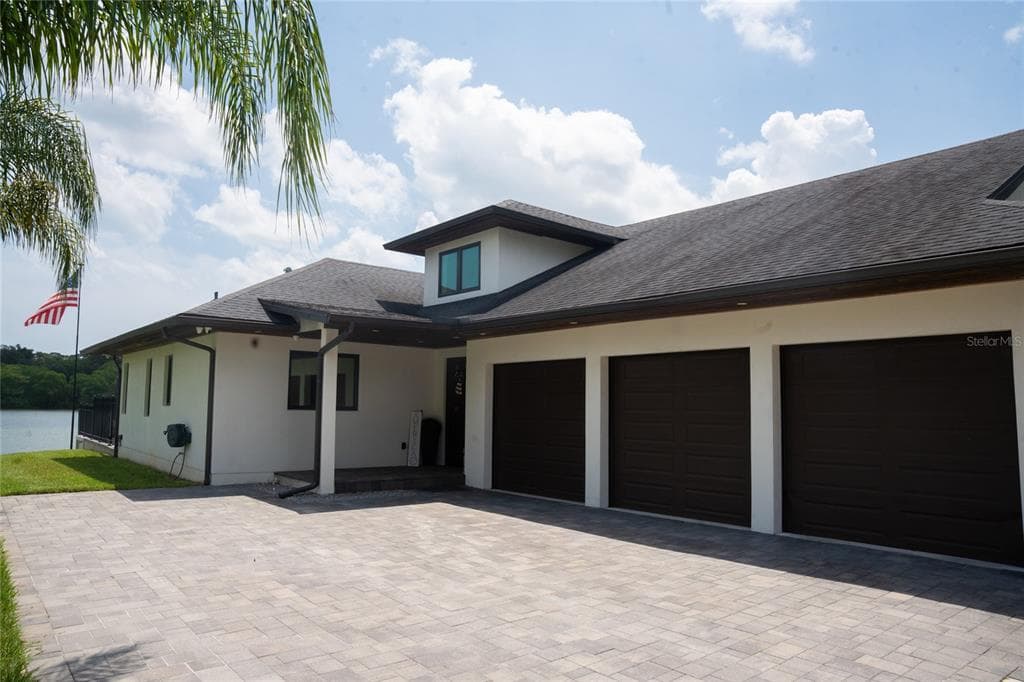 995 STACY LANE, NEW SMYRNA BEACH, FL 32168