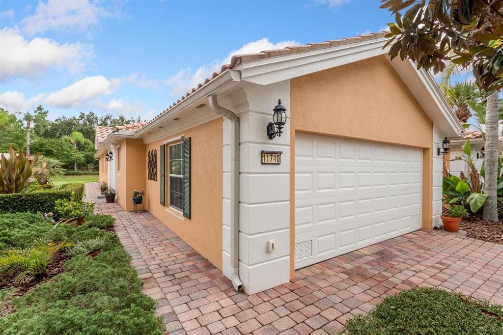 11740 ASTILBE DRIVE, ORLANDO, FL 32827