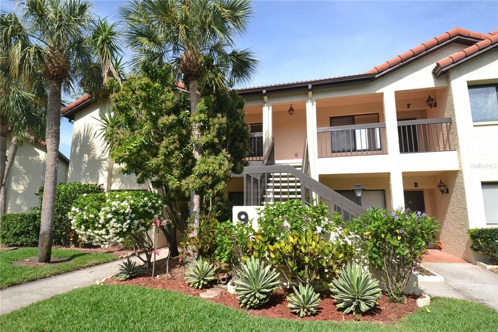 1801 E LAKE ROAD # 9E, PALM HARBOR, FL 34685