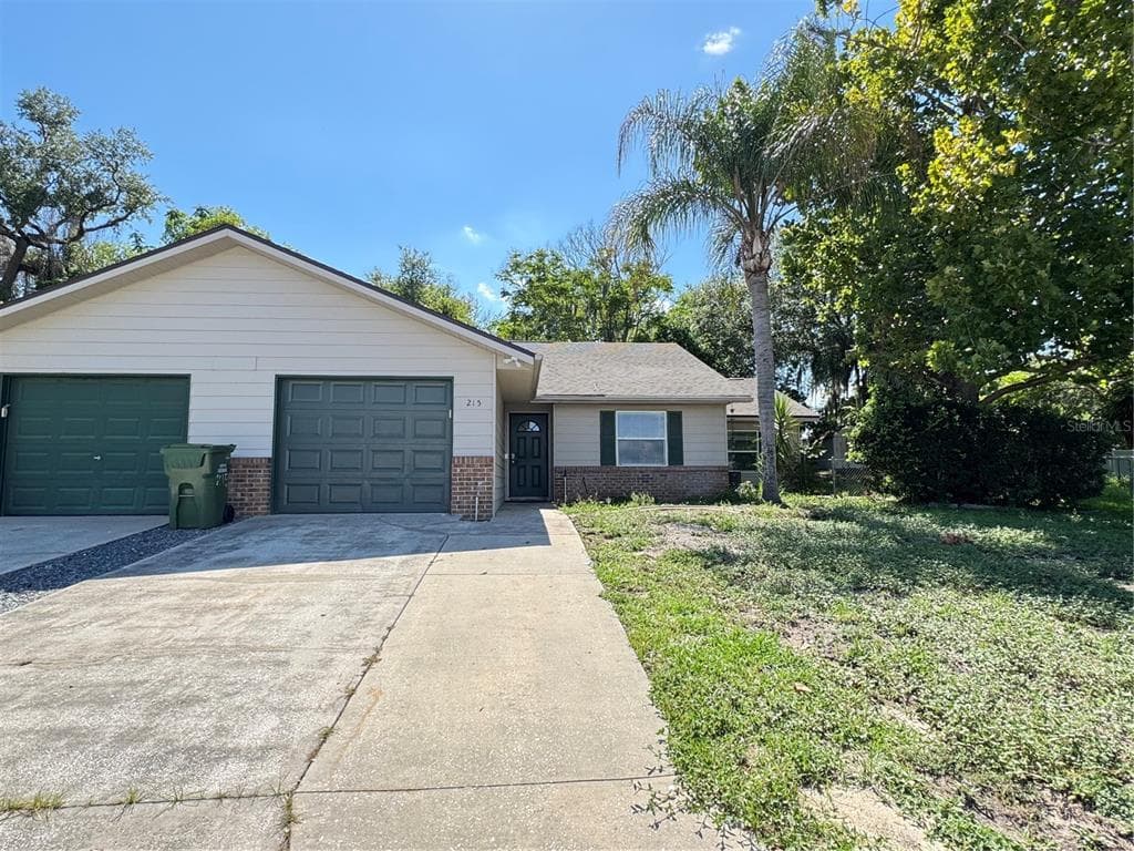 215 FERNWOOD ST, LEESBURG, FL 34748
