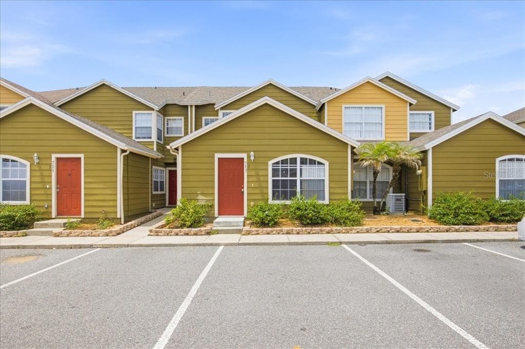 713 WASHINGTON PALM LOOP # Front Unit, DAVENPORT, FL 33897