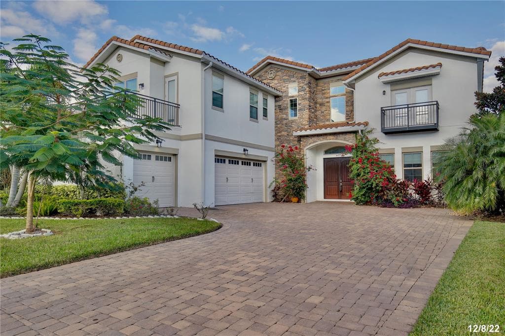 10822 MOBBERLEY CIRCLE, ORLANDO, FL 32832