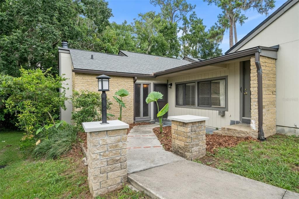 1653 NW 19TH CIRCLE, GAINESVILLE, FL 32605